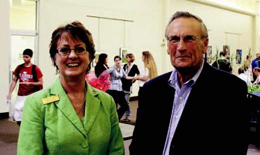 MACC President Evelyn Jorgenson and MACC alumni Gordon Burnam, whose family owns the Parkade Center.