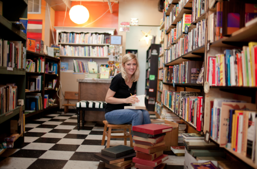 Amy Stephenson is transitioning into a part of the book business that will be mostly unseen by customers — helping sell entire personal libraries of “people who are retiring or who have lost a loved one or who are moving away.” 