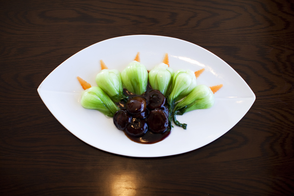 Baby Greens with Black Mushrooms