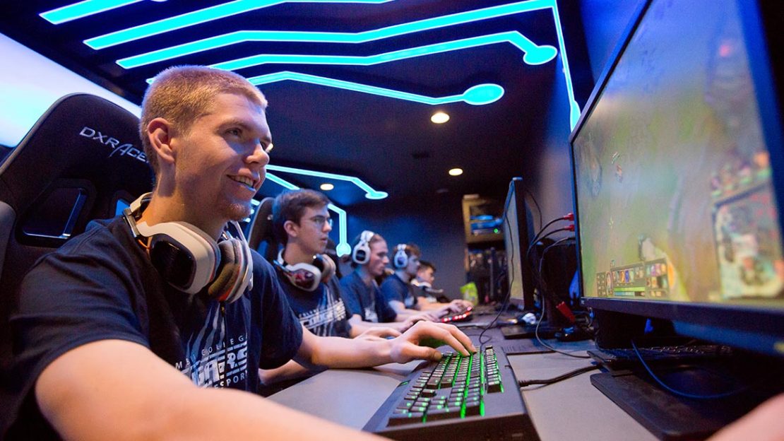 Level Up: Inside Columbia College eSports - COMO Magazine