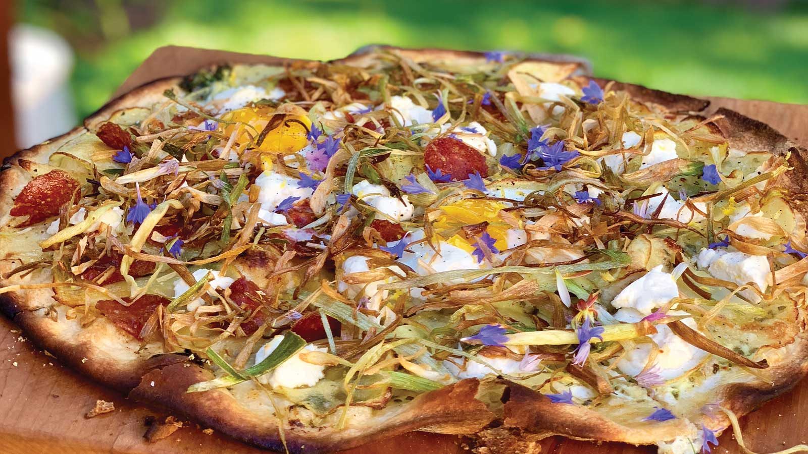 edible flowers pizza