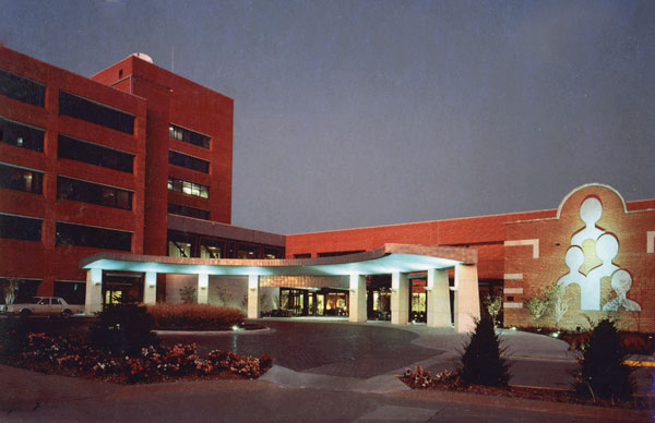 2005 Boone Hospital Front Entrance