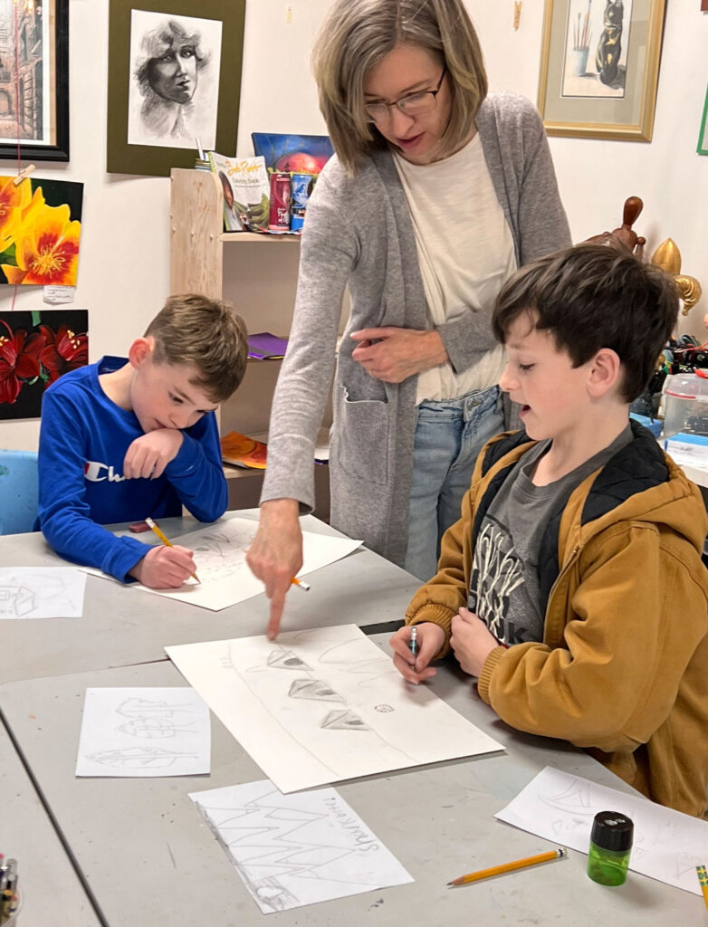 Wendi Jensen teaching an Art Class