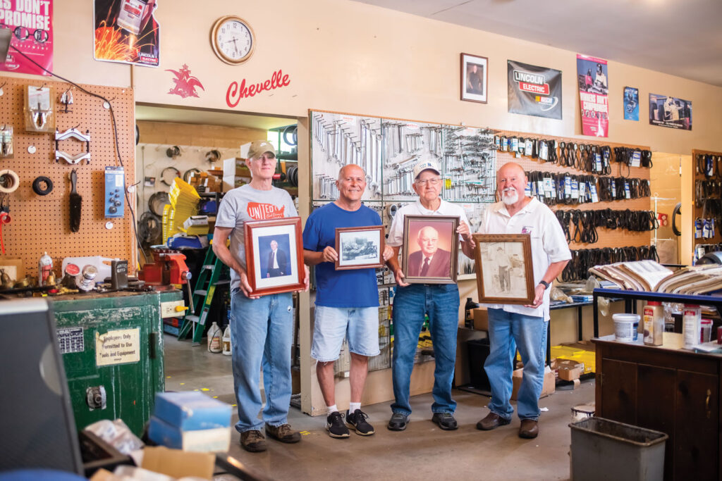 Randy Ham, Steve Curry Sr, Jesse Curry Sr, and Jesse Jay Curry Jr