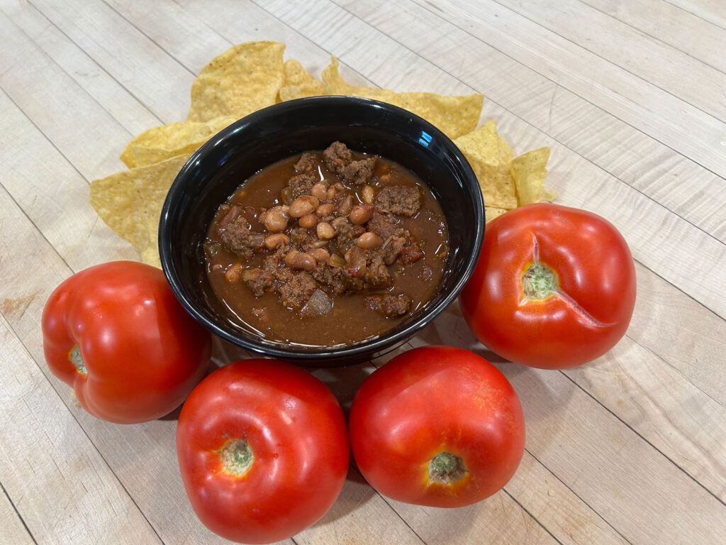 Spicy Texas Chili With Tomatos Tortilla Chips