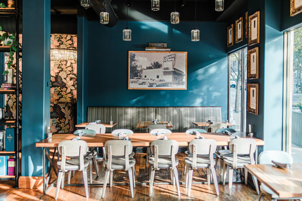 Tiger Experience Glenns Cafe Dining Area Interior