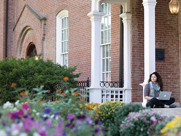 BusinessUpdate-StephensCollege-Exterior-CBT-Aug2017