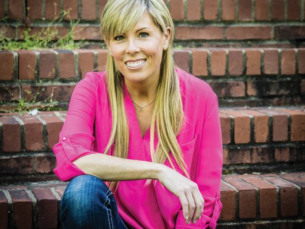 Lessons in Social Media - Mom in the Middle - COMO Living