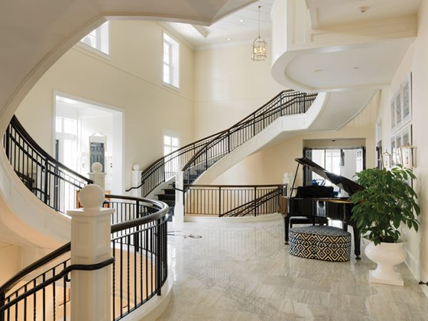 delta-gamma-studio-home-entrance