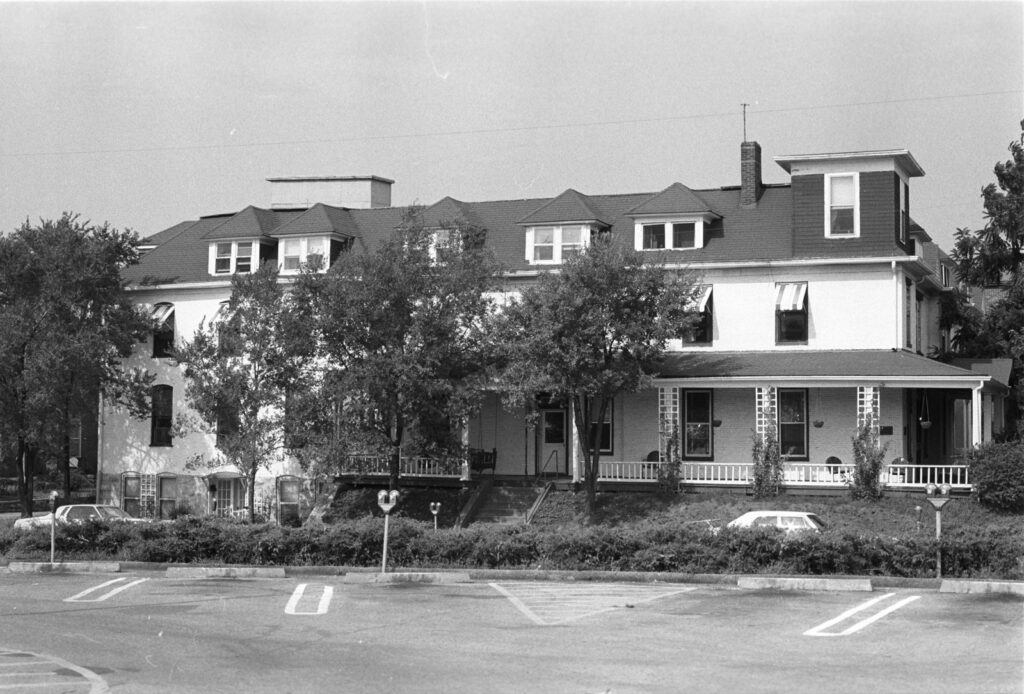 920 Cherry Niedermeyer 1978