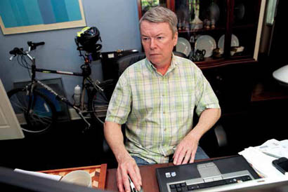 Ed Brent, president of Idea Works, started the company in 1981 to commercialize computer software for text analytics. "We look for patterns in text on the Web and then try to analyze and interpret it in ways that help our clients," Brent said.