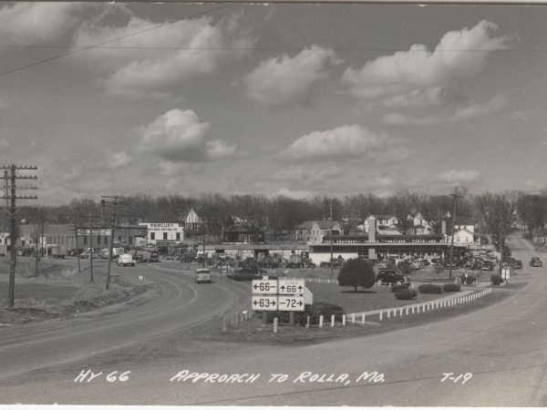 2-Snyder-Motors-Rt-66-welcome-to-rolla-photograph-1950s