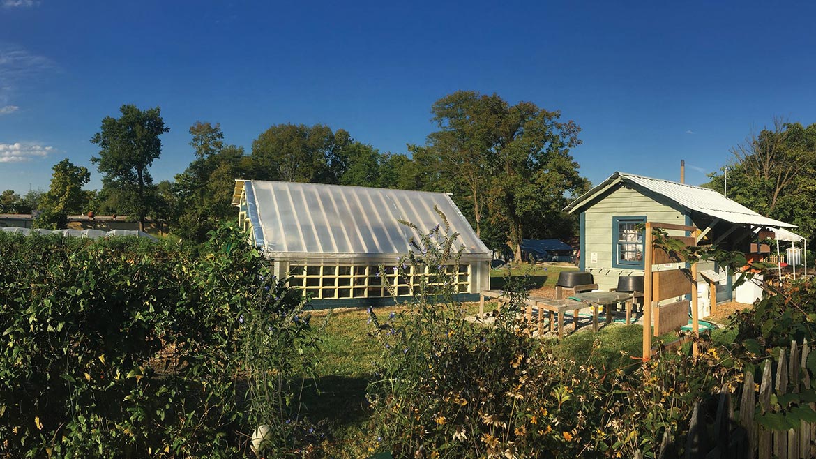 briefly-dec2016-friendsfarm-urbanag