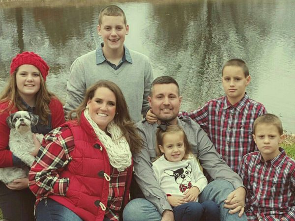 Family-Christmas-Picture