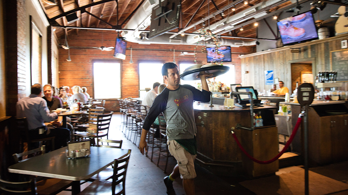 Feature-TopBusinessLunch-FlatBranch