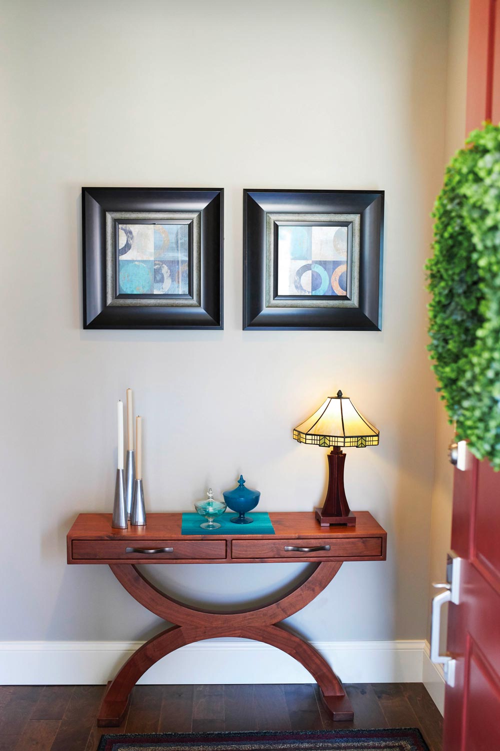 Art Linkside Table Foyer
