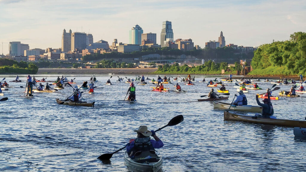 Featured Mr 340 Participants Paddle On Missouri River In Kansas City