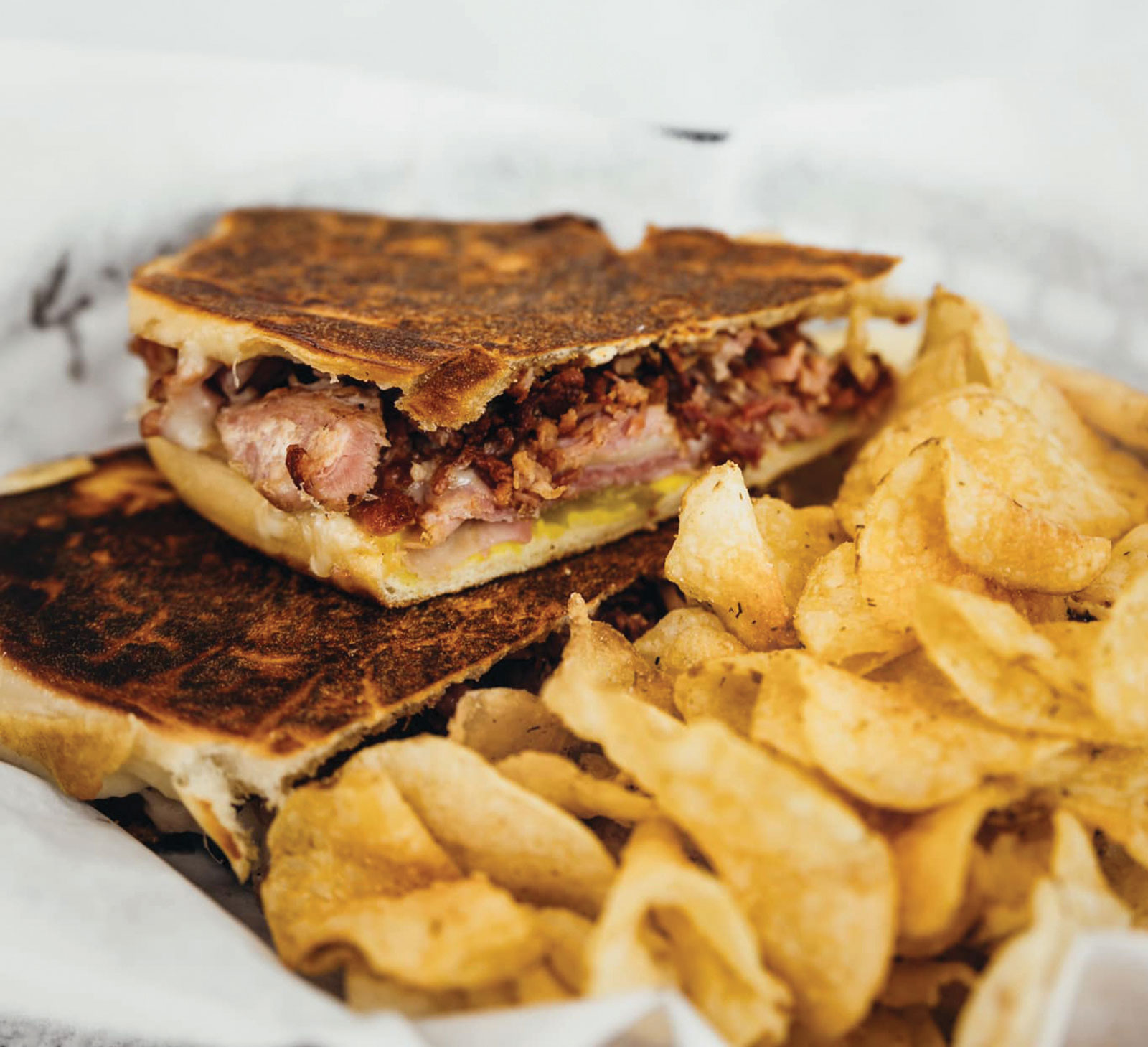 Grilled Sandwich With Chips