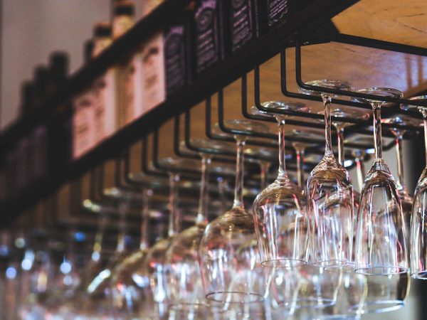 restaurant-glass-wine-glasses