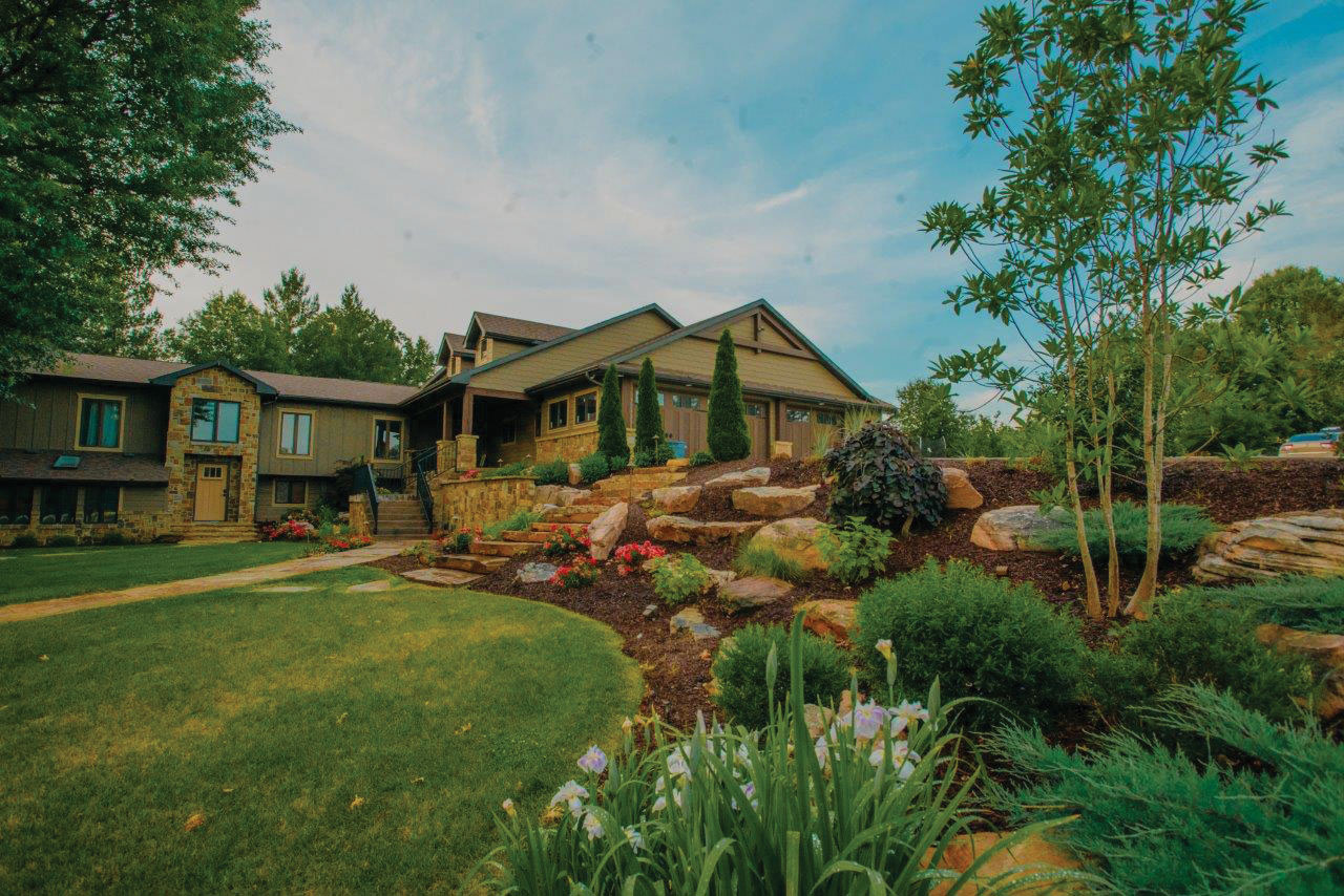 Rost Landscaping Mature Plantings