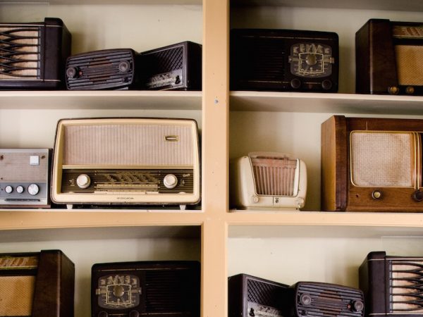 vintage-music-business-shop