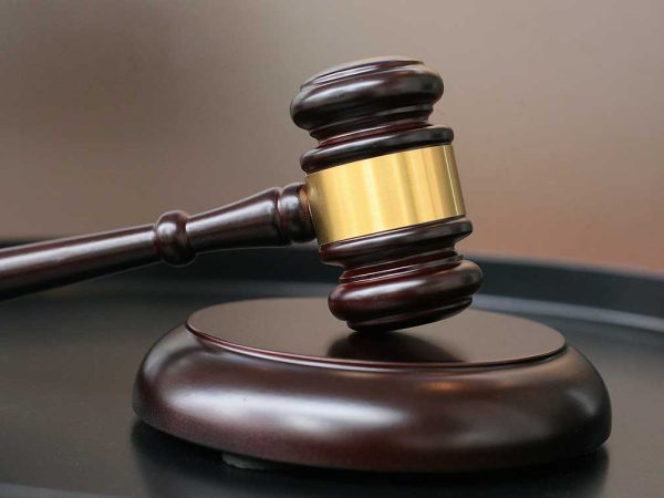 COMO_WEB_scales-of-justice