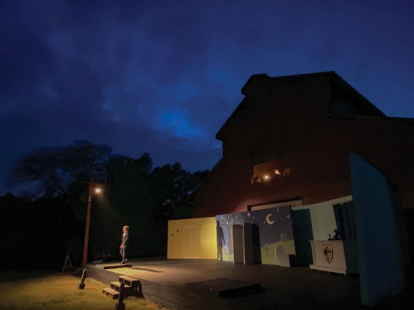 Maplewood-Barn-Community-Theatre-at-night
