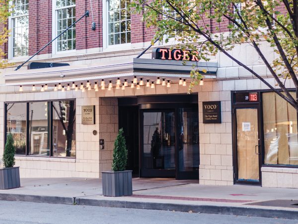 featured-exterior-of-the-tiger-hotel