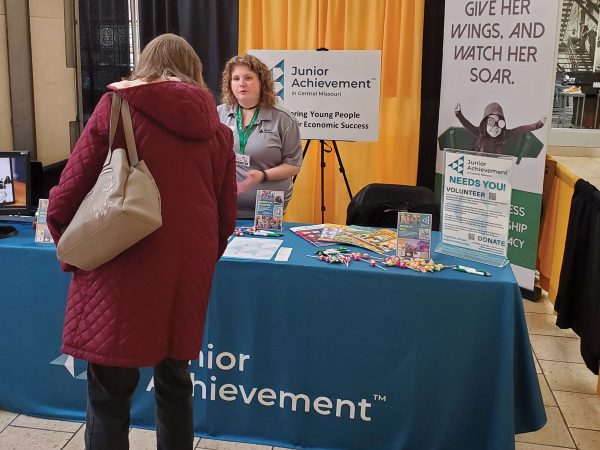 junior-achievement-booth