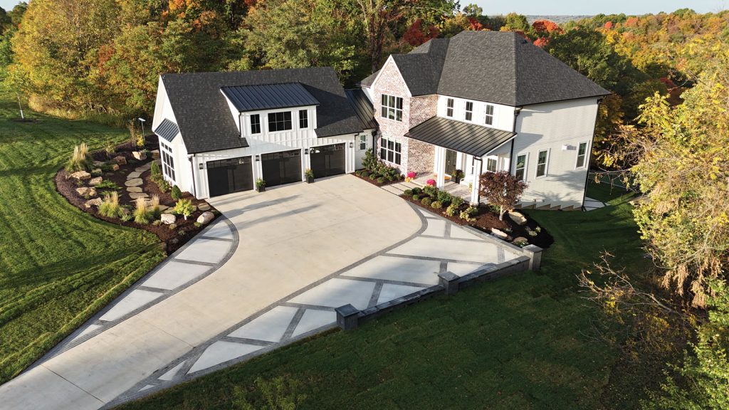 custom-home-landscaping-exterior-by-rost