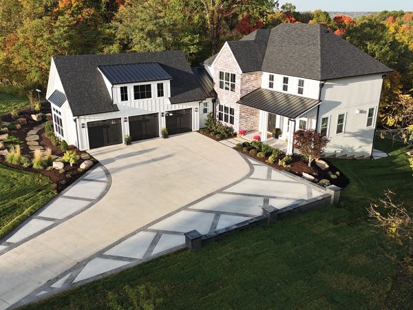 custom-home-landscaping-exterior-by-rost