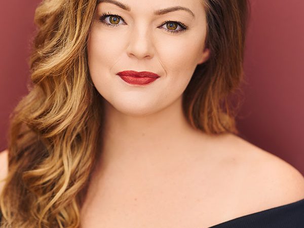 Glamour headshot of Columbia native and performer Shelby Ringdahl.